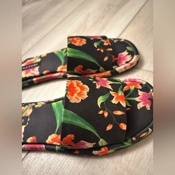 Natori Floral Slide Sandals - size 5 SELLING BOTH TOGETHER - Picture 6 of 8
